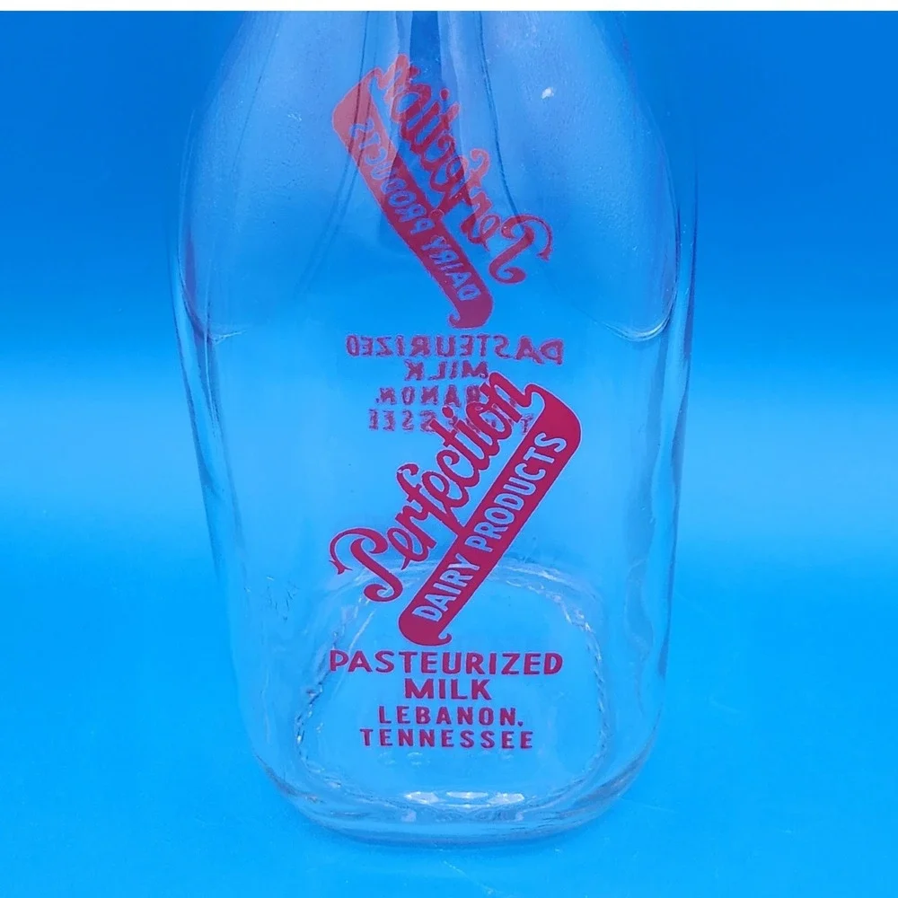 Vintage Perfection Dairy Sept 1966 Bottle Red Pyroglaze 1 Quart SSPQ ACL